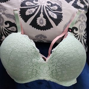NWT Victoria's Secret Bra 34DDD